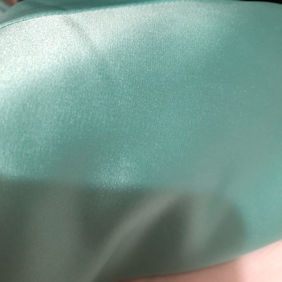 Sherri Hill Gown Brand new with tags - Picture 6 of 6